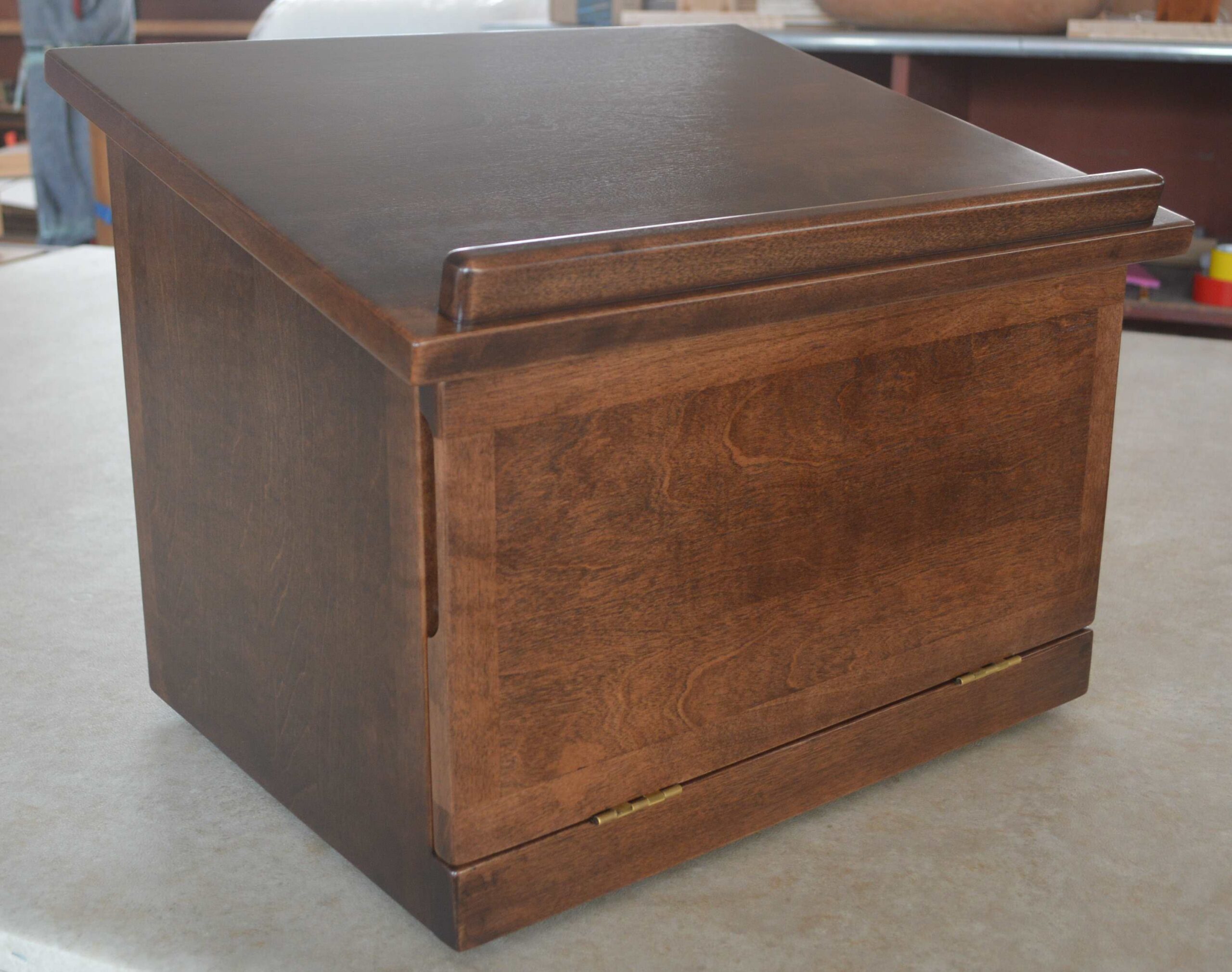 CBJTable Top Shtender Yehuda Manufacturing Company